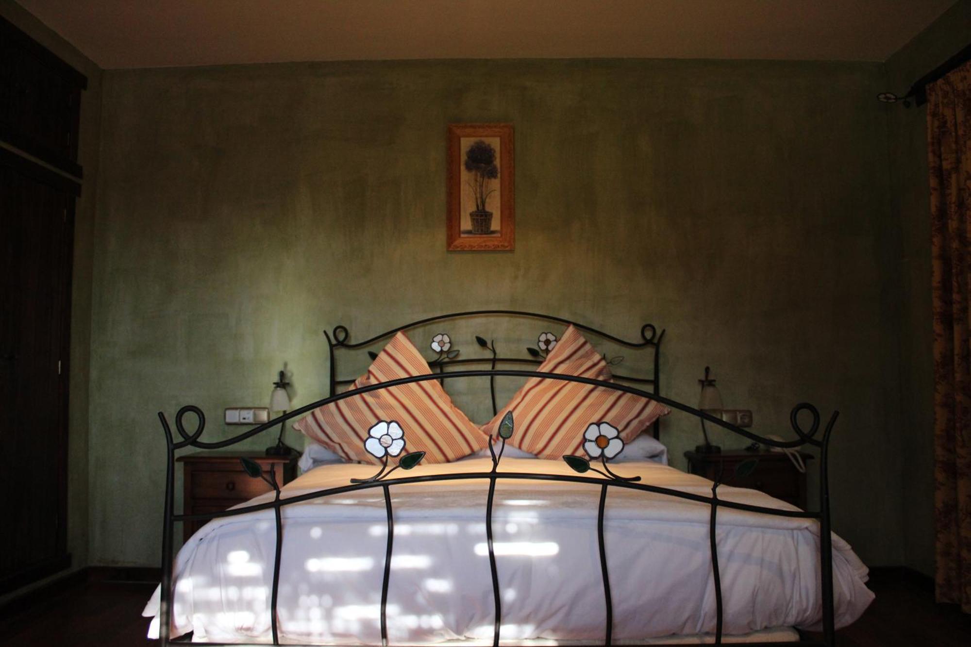 Hotel Rural Carlos I Garganta la Olla Extérieur photo
